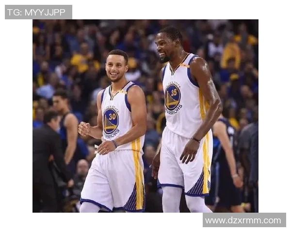 勇士与猛龙季前赛精彩对决录像回顾全场亮点与精彩瞬间分析 勇士与猛龙季前赛精彩对决录像回顾全场亮点与精彩瞬间分析