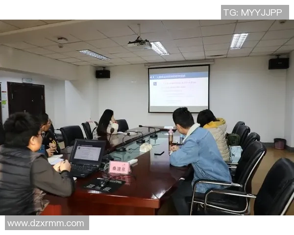 根特与洛克伦对决分析球队状态战术特点及历史交锋记录探讨