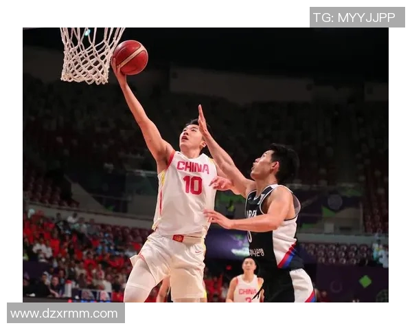 胡明轩：从青年才俊到篮球巨星的成长之路与未来展望