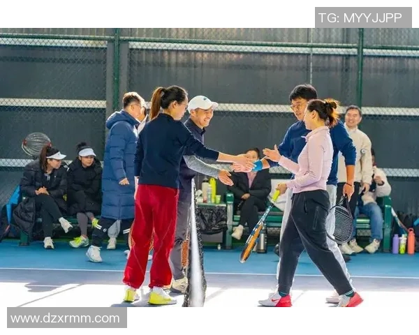 广州网球队的团队协作之道：网球巨献背后的默契与拼搏精神