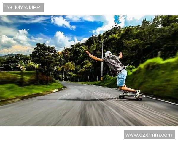 成都滑板队如何通过战术创新实现进攻模式的全面升级与突破MBA