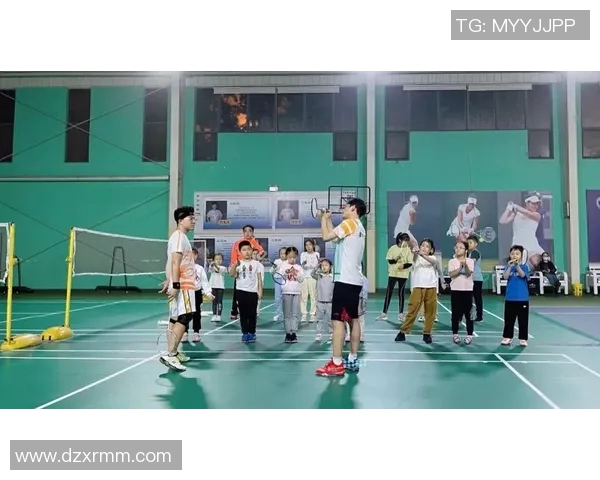 羽毛球的魅力与团队精神：深入了解杭州羽毛球队的默契配合与训练秘诀